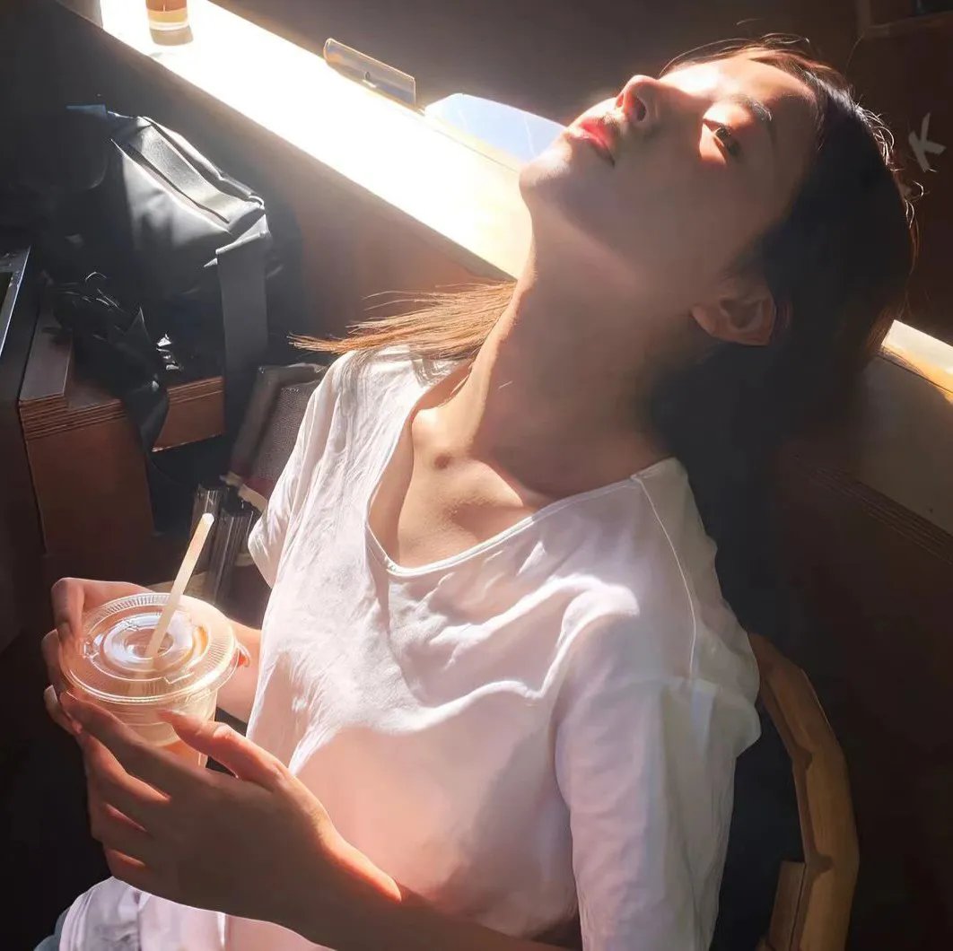 小公爷夫人回来救全族了